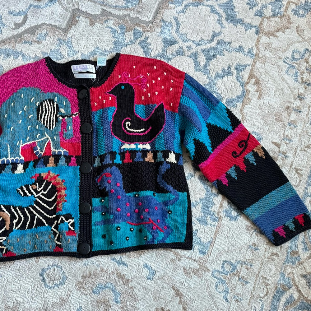 Colorful Animal Motif Button-Front Cardigan Sweater - Multicolor - Picture 3 of 9